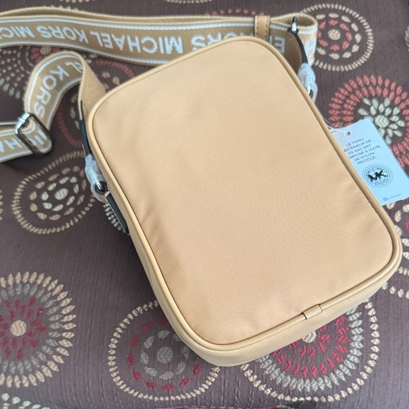 Michael Kors Khai North/South Pocket Crossbody – Peanut (NWT) - Picture 2 of 7
